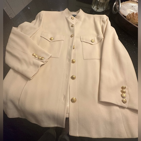 Ralph Lauren Blazer with gold buttons - Picture 3 of 7